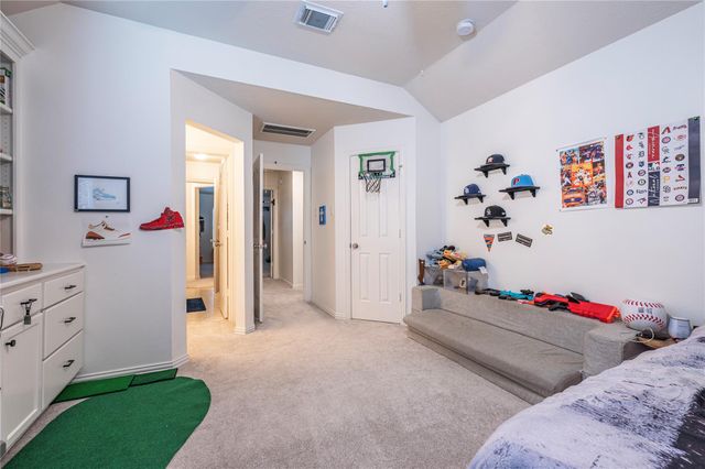 700 Red Oak Lane, Friendswood, TX 77546