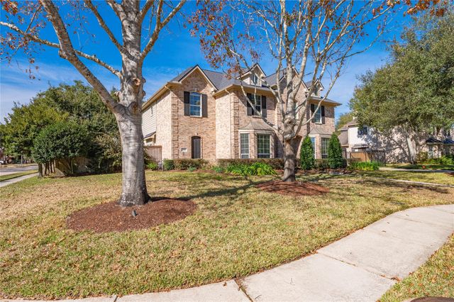 700 Red Oak Lane, Friendswood, TX 77546