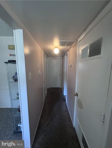 33 CHELSEA CIR, Clementon, NJ 08021