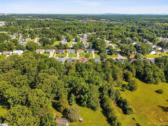 18 River Watch Drive, Greenville, SC 29605