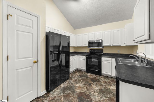 18 River Watch Drive, Greenville, SC 29605