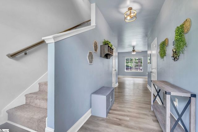 410 King Street, Greer, SC 29651