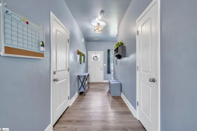 410 King Street, Greer, SC 29651