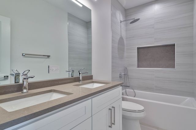 3516 N Central Avenue, Chicago, IL 60634