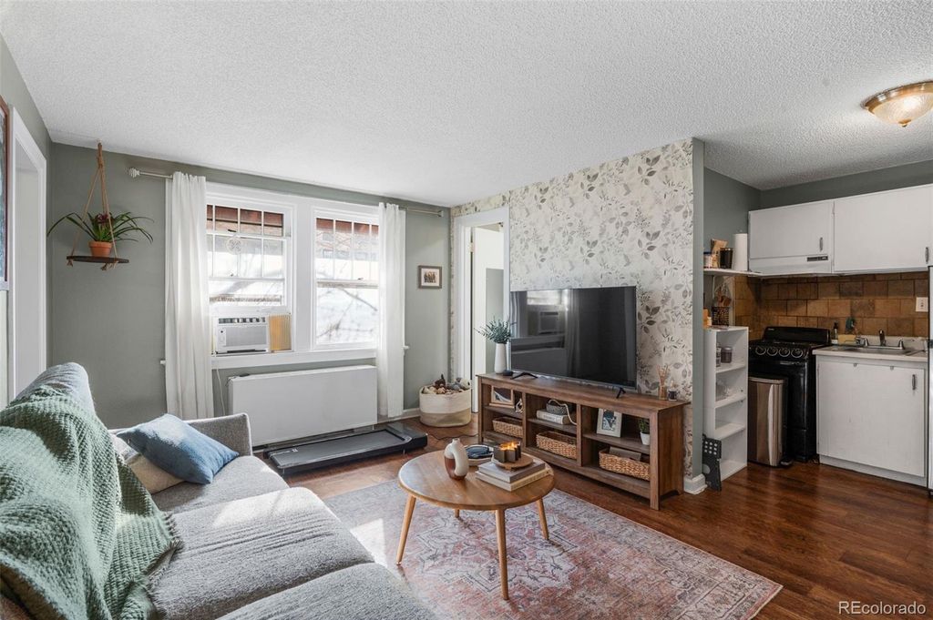 2101 S Josephine Street 202, Denver, CO 80210