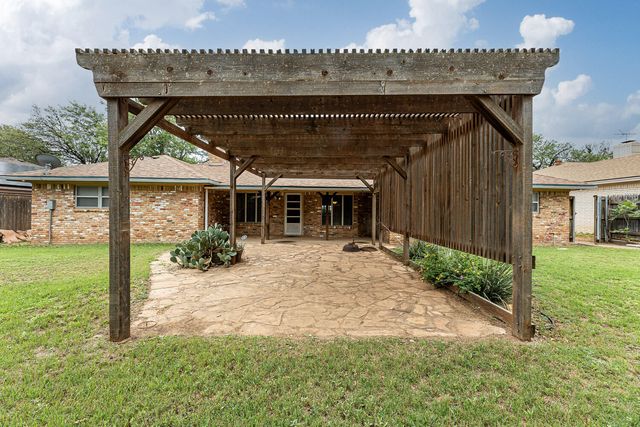 5520 76th Street, Lubbock, TX 79424