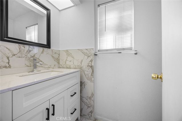 11855 Ramona Blvd, El Monte, CA 91732