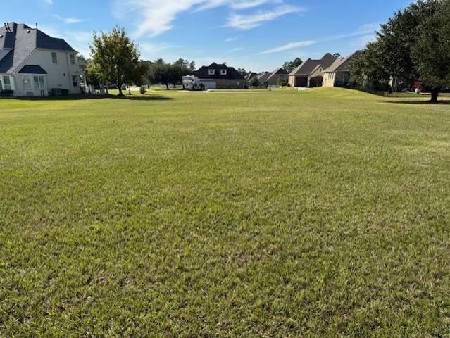 5912 Oak Leaf Court, Conroe, TX 77304