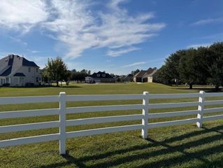 5912 Oak Leaf Court, Conroe, TX 77304