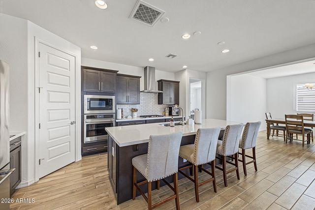 17067 W SHANGRI LA Road, Surprise, AZ 85388