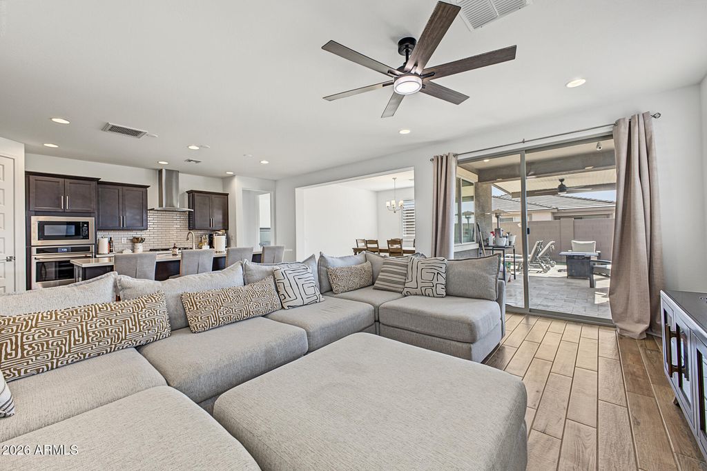17067 W SHANGRI LA Road, Surprise, AZ 85388 — photo 5