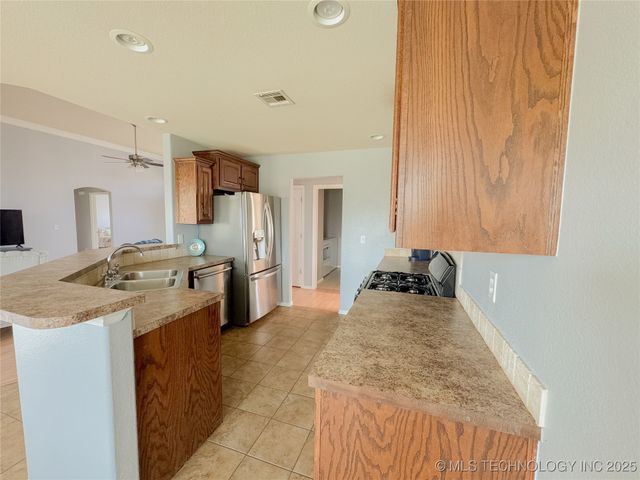 13155 E 132nd Street N, Collinsville, OK 74021