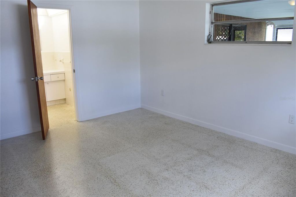Image 22 of property listing at 3602 17TH AVENUE W, Bradenton, FL 34205