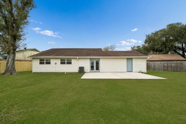 9602 Lawngate Drive, Houston, TX 77080