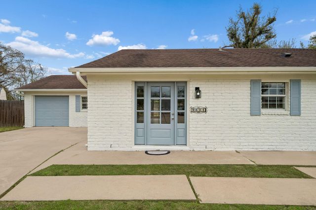 9602 Lawngate Drive, Houston, TX 77080