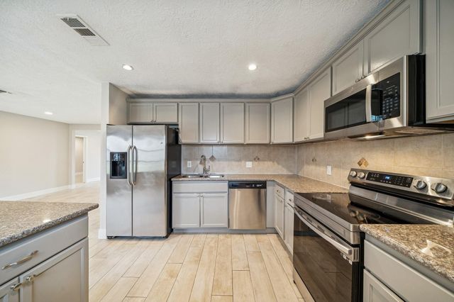 9602 Lawngate Drive, Houston, TX 77080