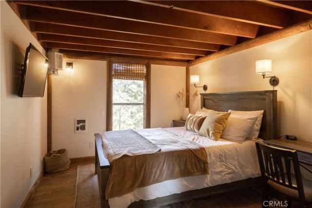 1370 Calgary Drive, Lake Arrowhead, CA 92352