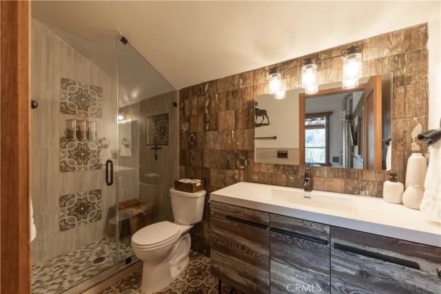 1370 Calgary Drive, Lake Arrowhead, CA 92352