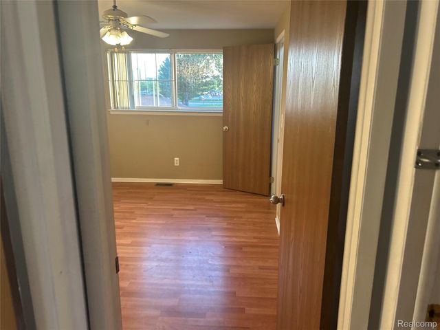 35304 Tall Oaks Drive, Sterling Heights, MI 48312