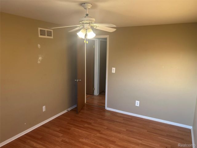 35304 Tall Oaks Drive, Sterling Heights, MI 48312