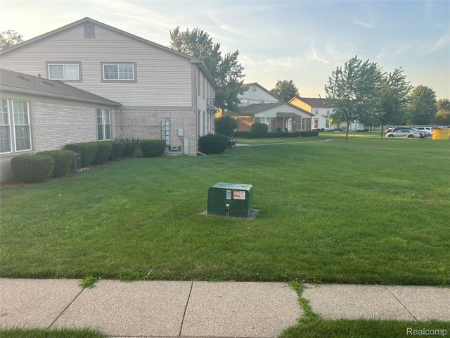 35304 Tall Oaks Drive, Sterling Heights, MI 48312