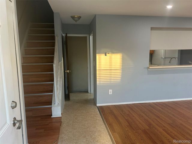 35304 Tall Oaks Drive, Sterling Heights, MI 48312