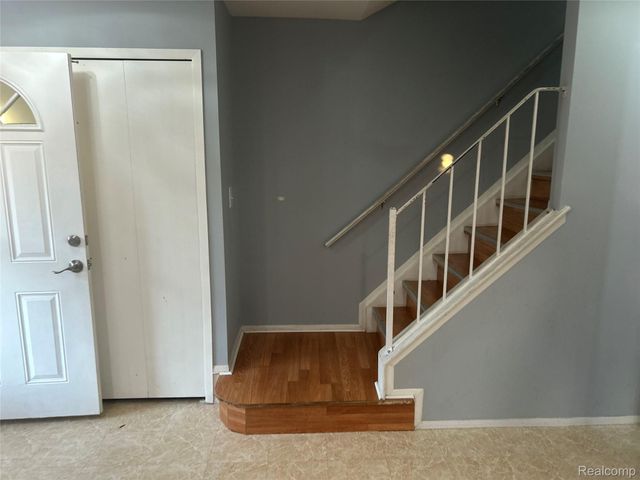 35304 Tall Oaks Drive, Sterling Heights, MI 48312