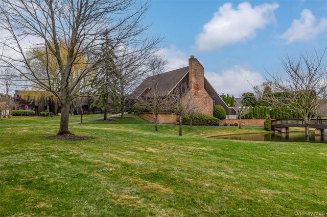 48 Southgate Circle, Massapequa Park, NY 11762