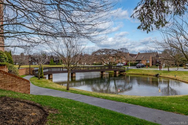 48 Southgate Circle, Massapequa Park, NY 11762