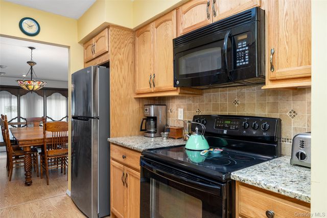 48 Southgate Circle, Massapequa Park, NY 11762