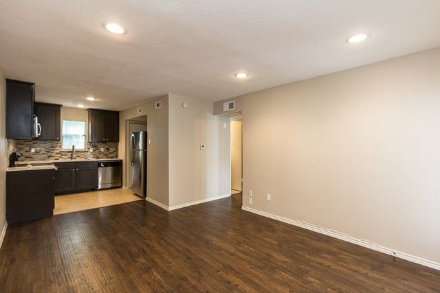 4545 Live Oak St Street 315, Dallas, TX 75204