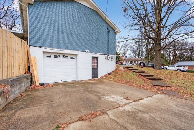 1593 Boxcroft Ct, Clarksville, TN 37042