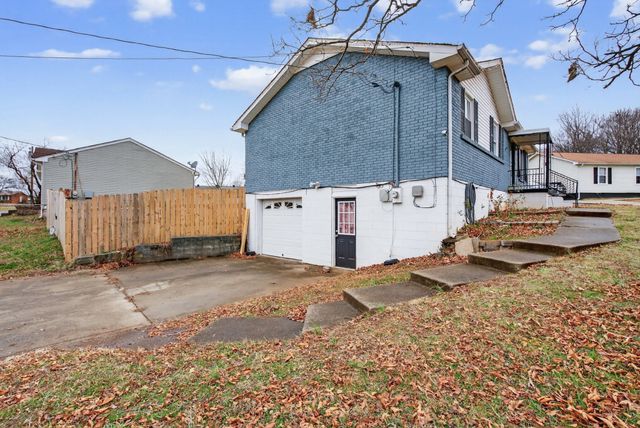 1593 Boxcroft Ct, Clarksville, TN 37042