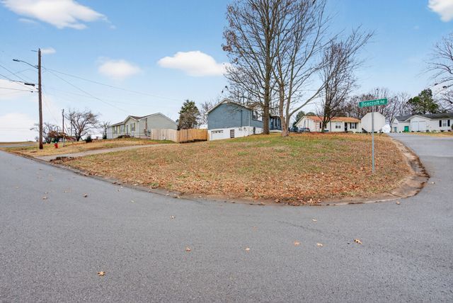 1593 Boxcroft Ct, Clarksville, TN 37042