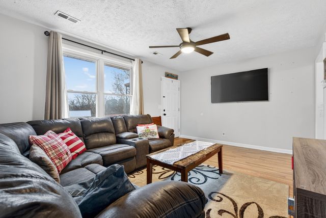 1593 Boxcroft Ct, Clarksville, TN 37042