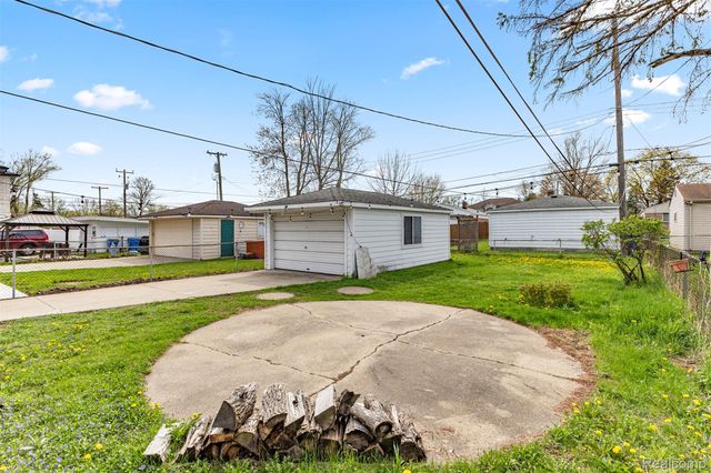 6151 Robindale Avenue, Dearborn Heights, MI 48127