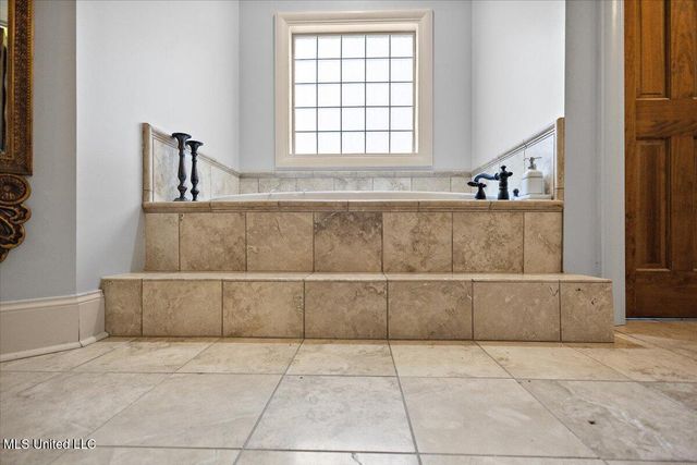 312 Pinehurst Circle, Ridgeland, MS 39157