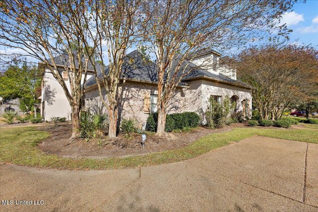 312 Pinehurst Circle, Ridgeland, MS 39157