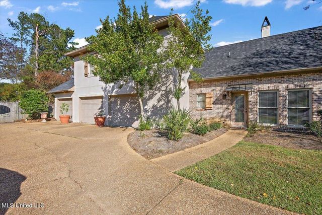 312 Pinehurst Circle, Ridgeland, MS 39157