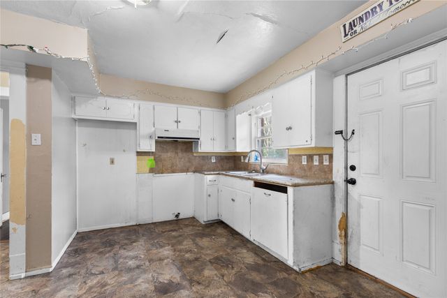 1211 N Harrison Avenue, Sherman, TX 75090