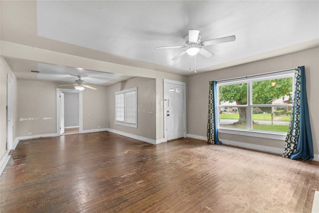 1211 N Harrison Avenue, Sherman, TX 75090