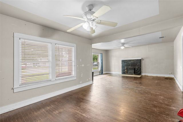 1211 N Harrison Avenue, Sherman, TX 75090