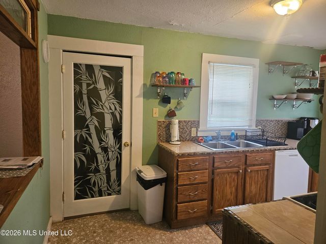 1113 32nd Avenue, Gulfport, MS 39501