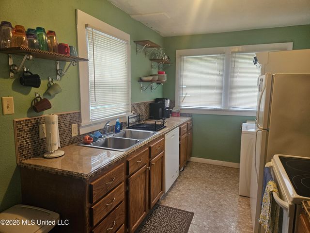 1113 32nd Avenue, Gulfport, MS 39501