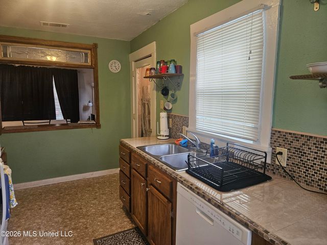 1113 32nd Avenue, Gulfport, MS 39501