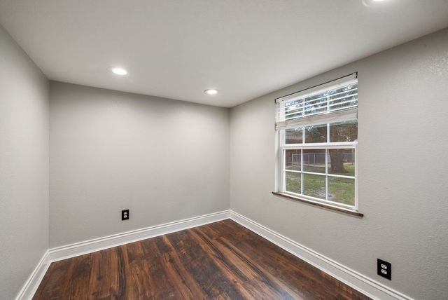1708 Florence Drive, Azle, TX 76020
