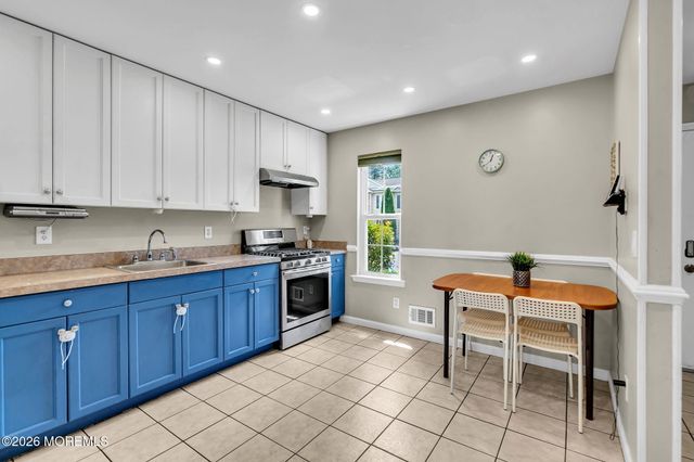 51 Aspen Court, Lakewood, NJ 08701