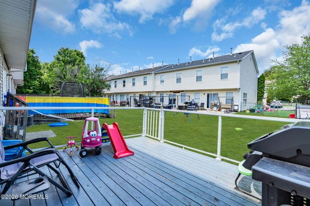 51 Aspen Court, Lakewood, NJ 08701