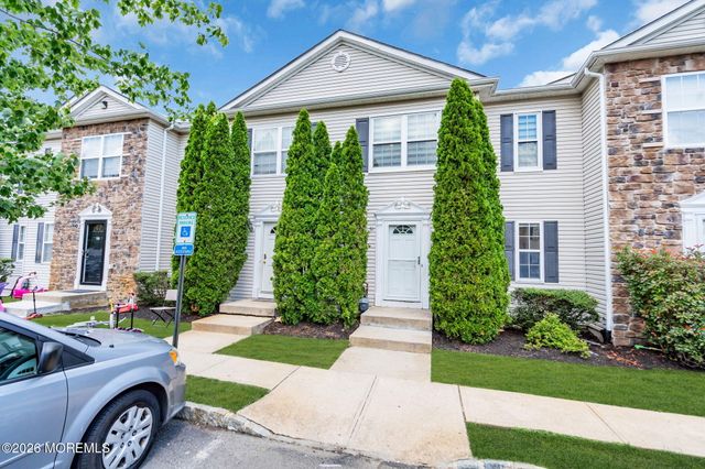 51 Aspen Court, Lakewood, NJ 08701