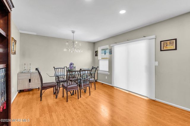 51 Aspen Court, Lakewood, NJ 08701